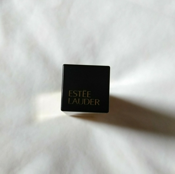 Estee Lauder Plum Lipstick - Picture 4 of 5